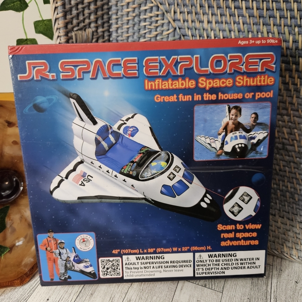 Jr. Space Explorer Astronaut Pool Inflatable Space Floating Float Shuttle New